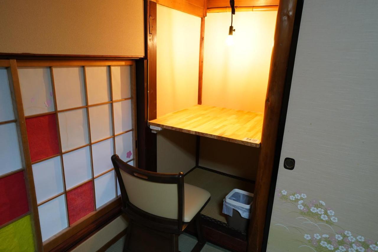 Hostel Murasaki Ryokan Takayama  Exteriör bild
