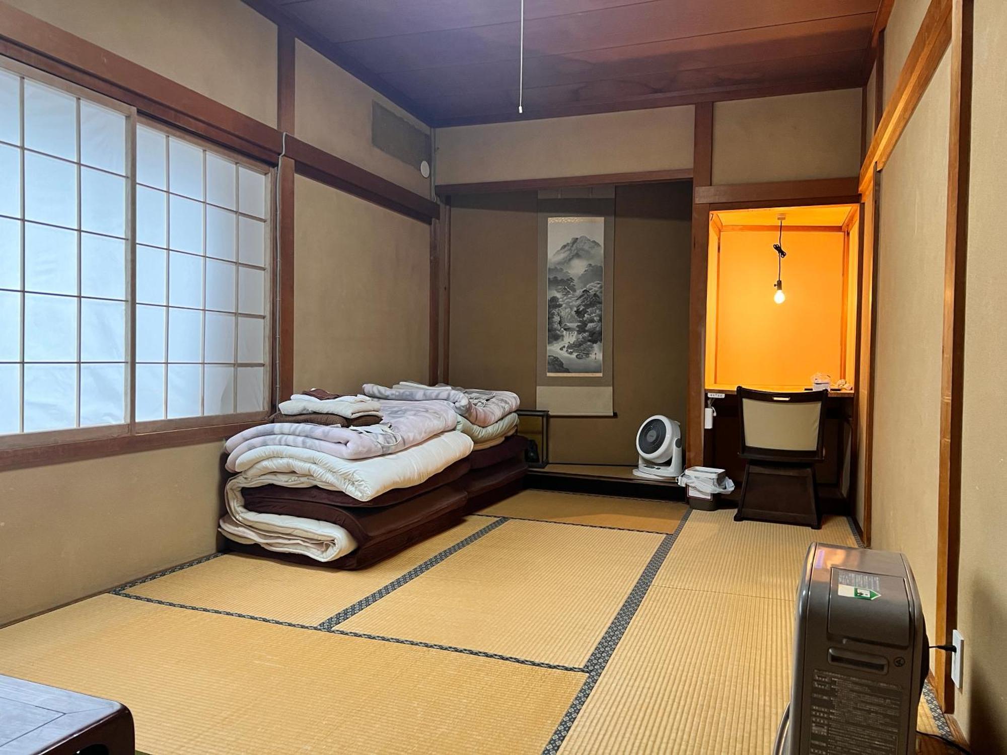 Hostel Murasaki Ryokan Takayama  Exteriör bild