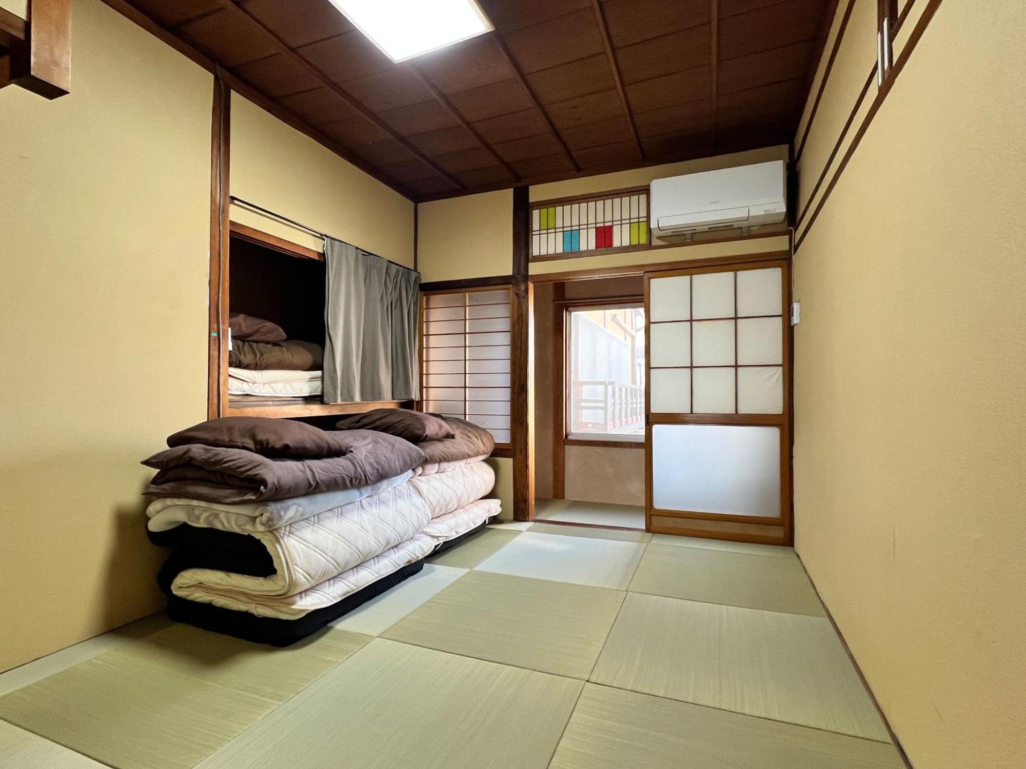 Hostel Murasaki Ryokan Takayama  Exteriör bild